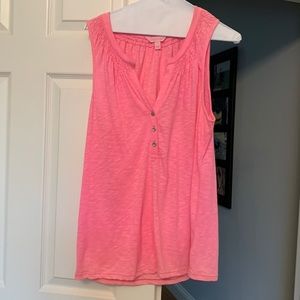 Like new Lilly Pulitzer large sleeveless blouse/ tank. Size large